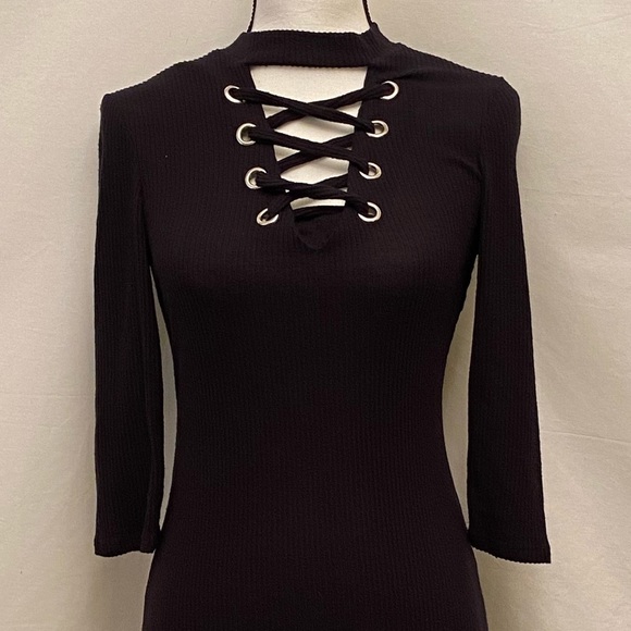 HEARTS & HIPS Ribbed Lace Up Dress Knit Grommets - Picture 1 of 6